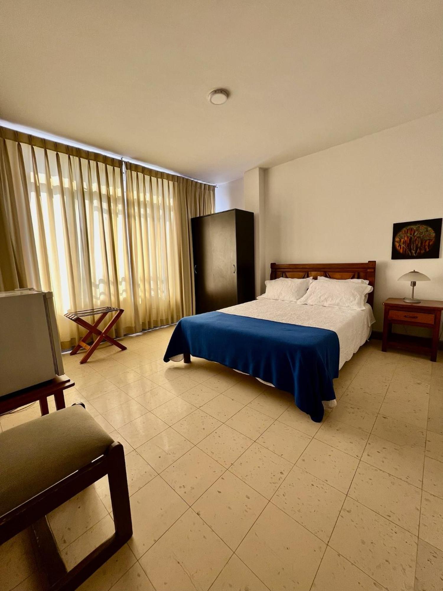 Hotel Armenia Centro Exterior photo