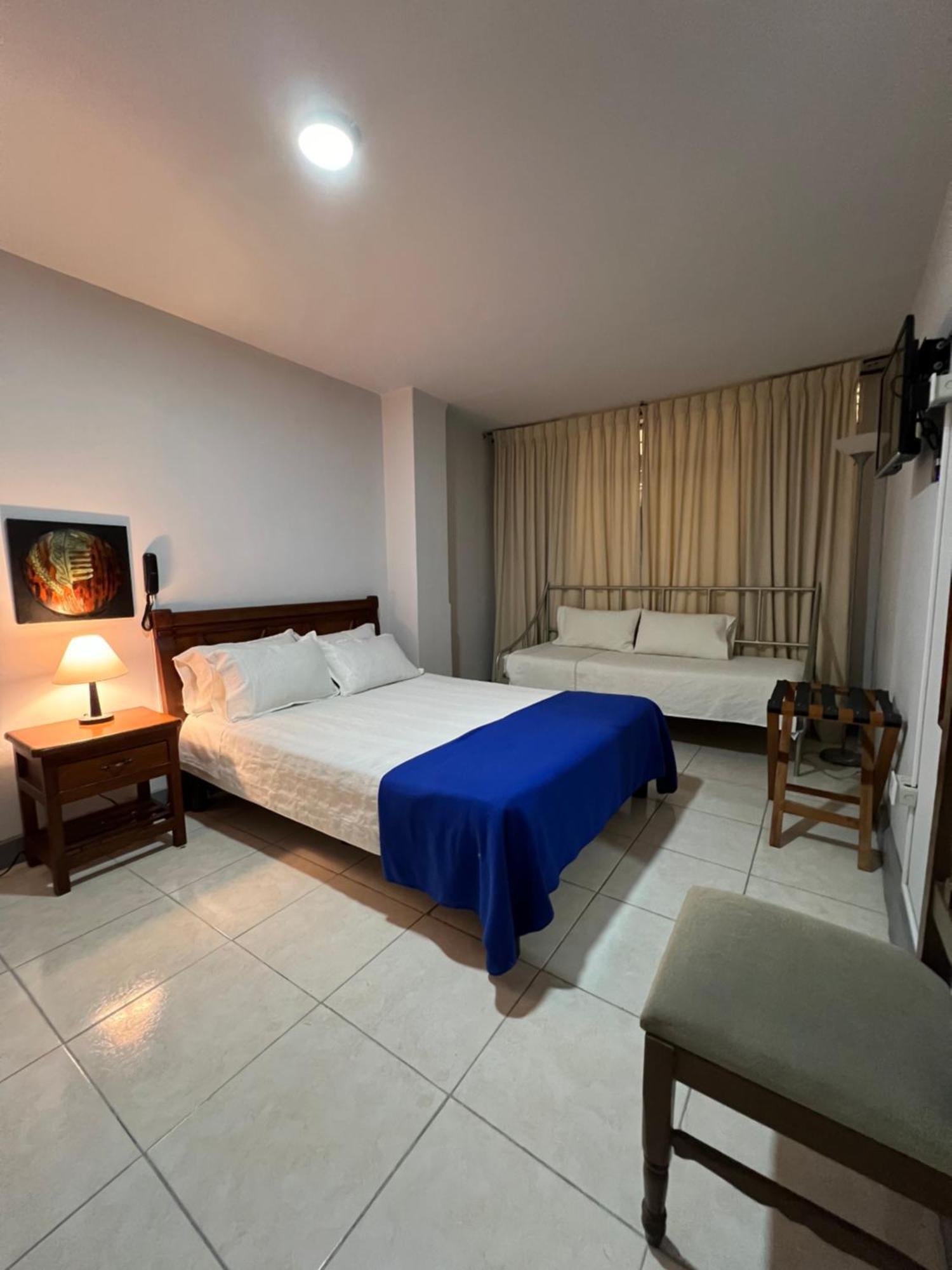Hotel Armenia Centro Exterior photo